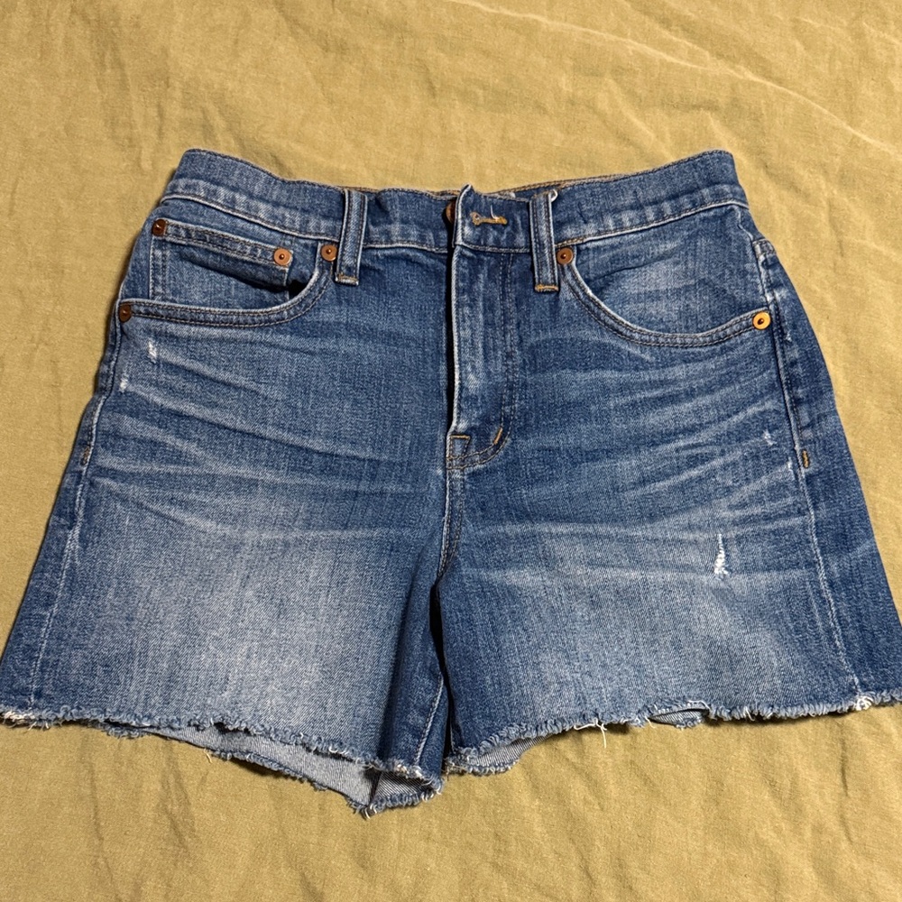 Madewell high rise denim Shorts size 24